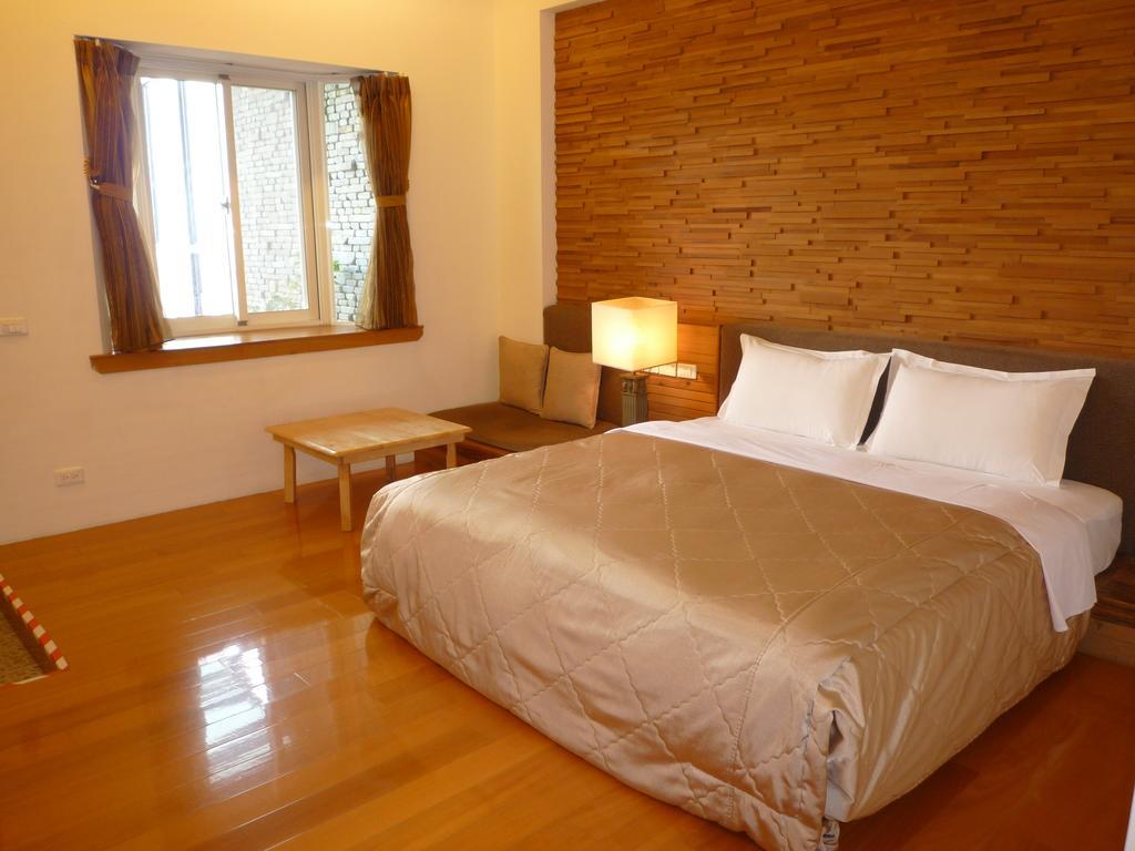 Spring Garden B&B เหรินอ้าย ภายนอก รูปภาพ